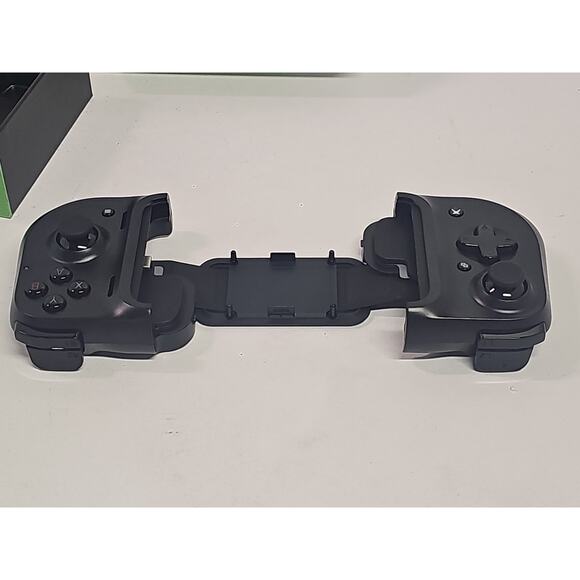 Razer Kishi Smartphone Gaming Controller for Android (Xbox) OPEN BOX NEW - Picture 5 of 8